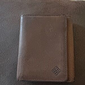 Columbia Dark Brown Leather Card Holder